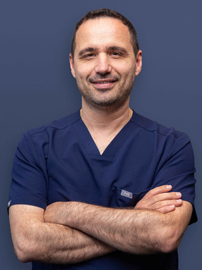 meet dr kasemi